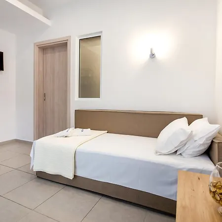 Aparthotel Ioanna's House Potos