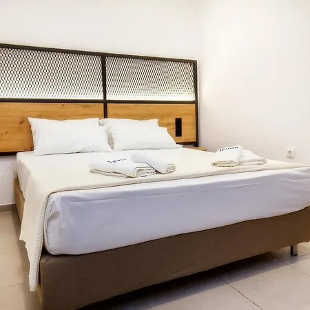 Aparthotel Ioanna's House Potos