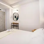 Ioanna's House Апарт-отель