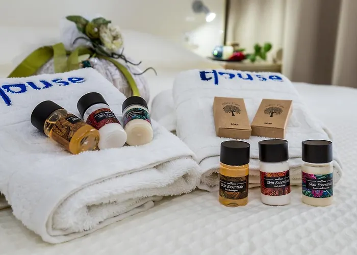 Aparthotel Ioanna's House 3*