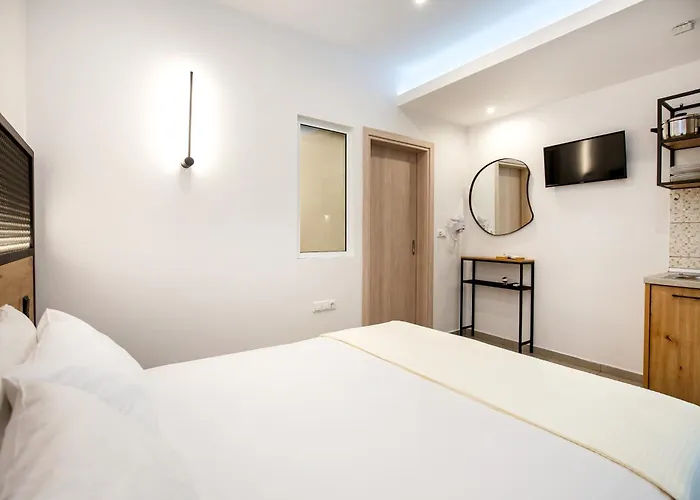 Ioanna's House Aparthotel